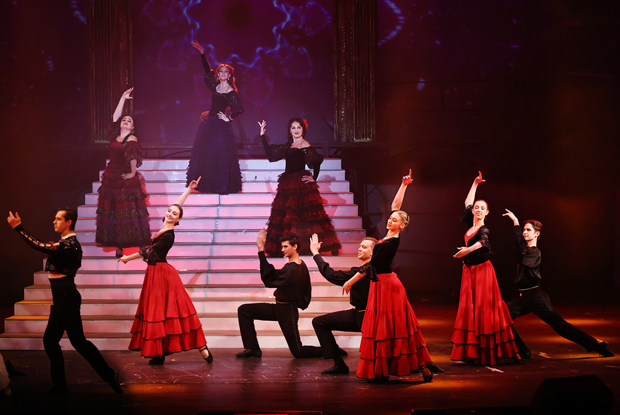 150-летие Союза театральных деятелей России красиво отметили в Ростовском музыкальном театре