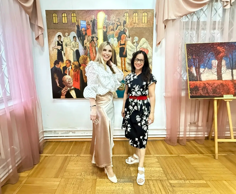 Персональная выставка известного российского художника Эдуарда Абжинова «В присутствии цвета» в РОМИИ