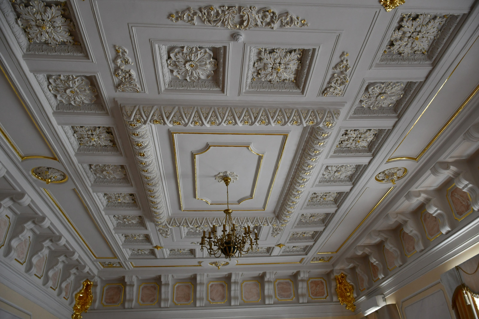 Завершена реставрация дворца Н.Д. Алфераки в Таганроге