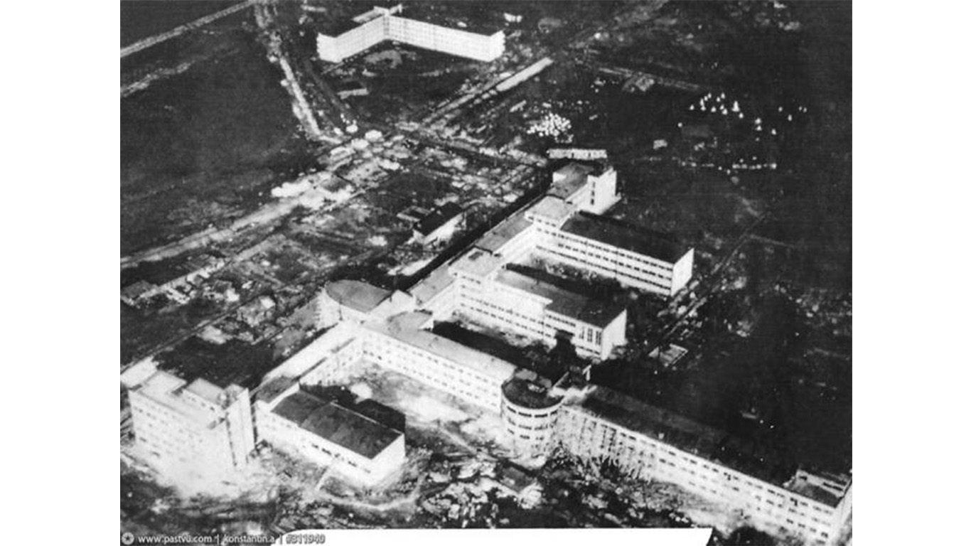 Ленинградский институт инженеров гражданского воздушного флота (ЛИИ ГВФ). 1935.