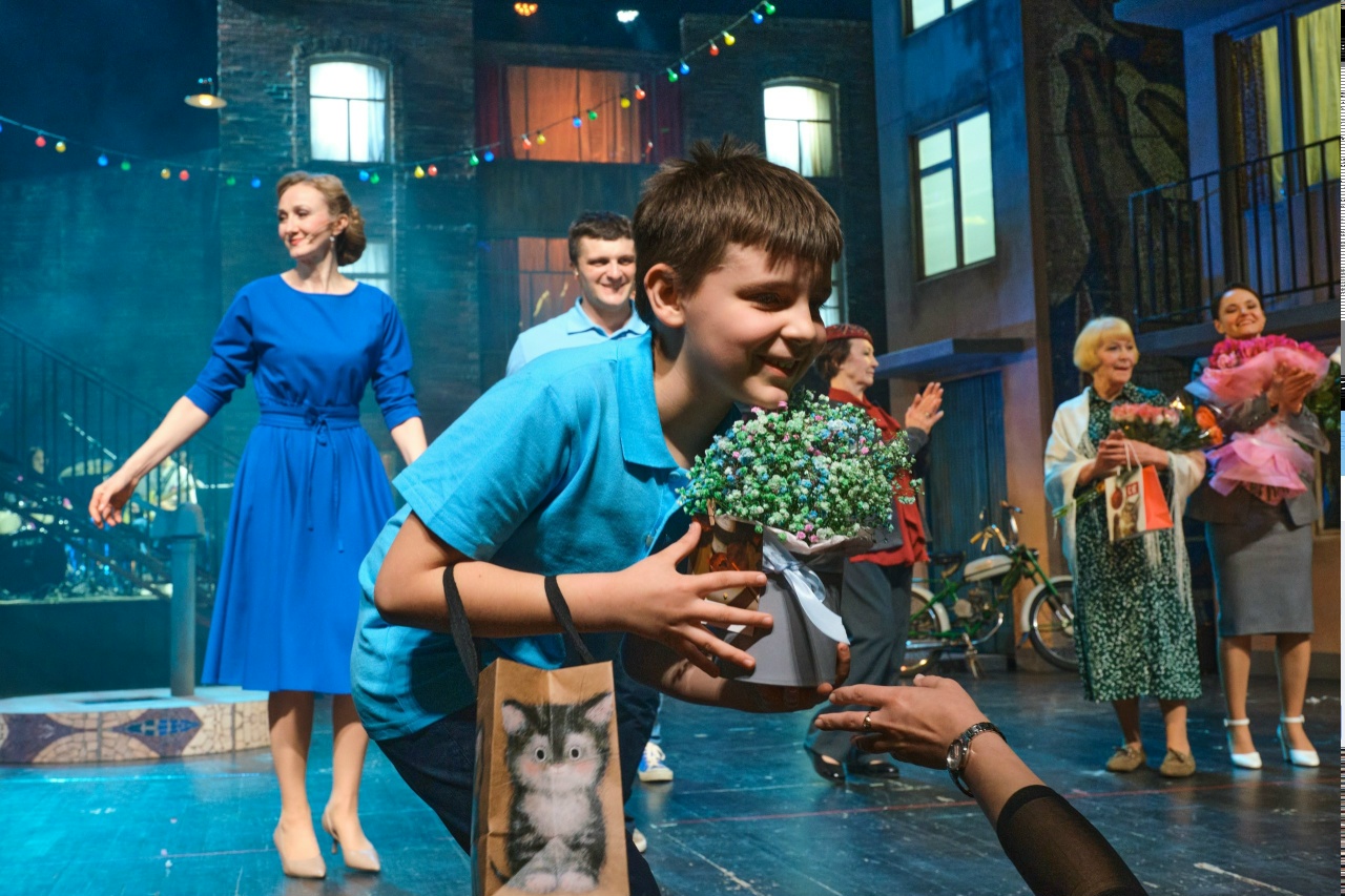 Премьера спектакля &laquo;Денискины рассказы&raquo; в театре Горького прошла с невероятными овациями!