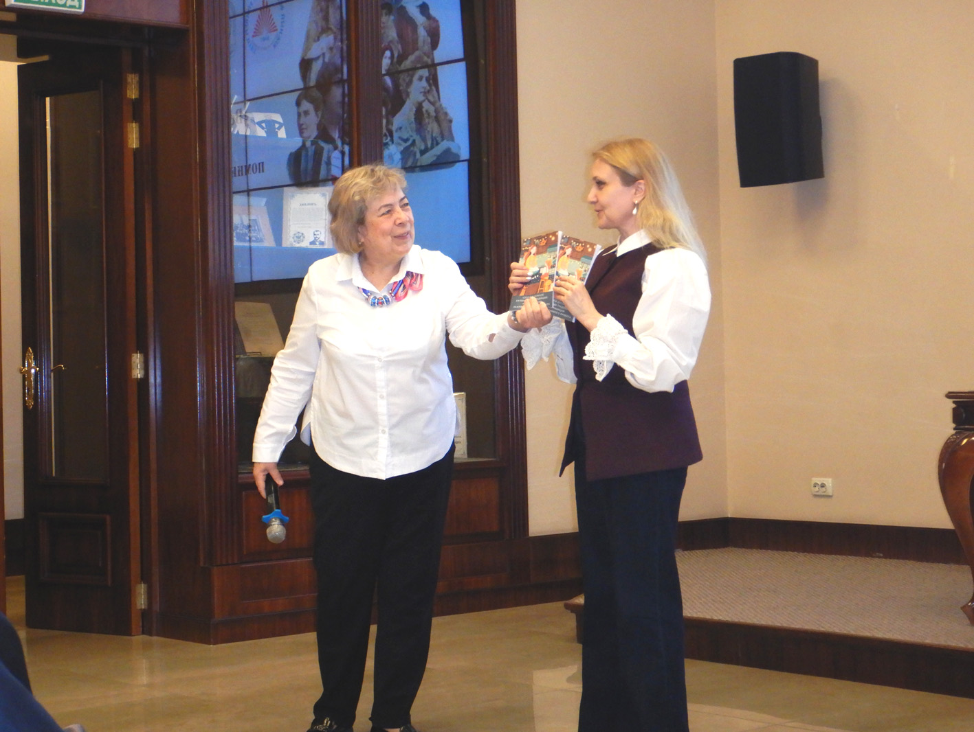 Весенний марафон проекта «Женское лицо России: помним, гордимся, равняемся» в ЮФУ Весенний марафон проекта «Женское лицо России: помним, гордимся, равняемся» в ЮФУ