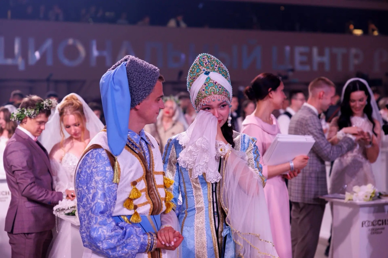 Дмитрий Кобзев и Ангелина Буланова зарегистрировали отношения на Всероссийском свадебном фестивале &laquo;Россия. Соединяя сердца&raquo;. Как это было?