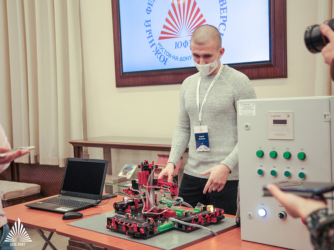 День российской науки в ЮФУ встретили презентацией разработок молодых учёных