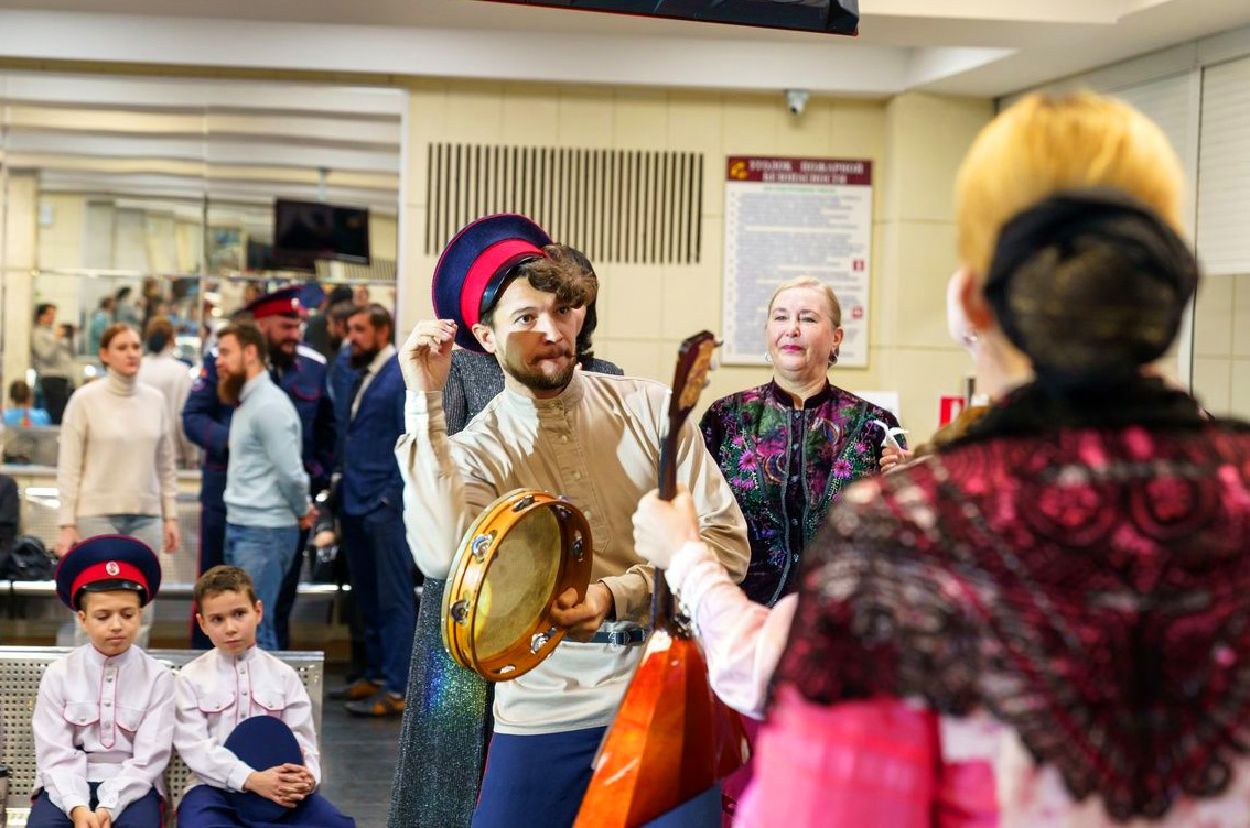 Праздник национальных культур «Народов Дона дружная семья» в ДЕНЬ НАРОДНОГО ЕДИНСТВА