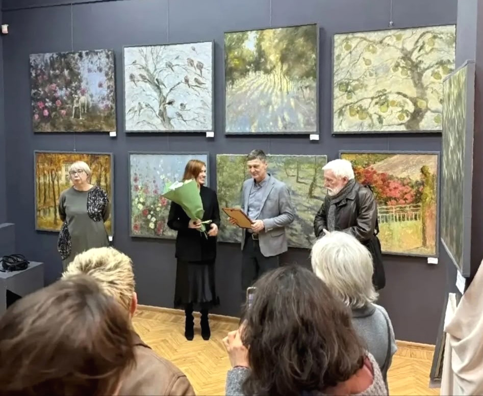 Персональная юбилейная выставка Елены Лапко &laquo;Местами мокрый снег&raquo; в СХР