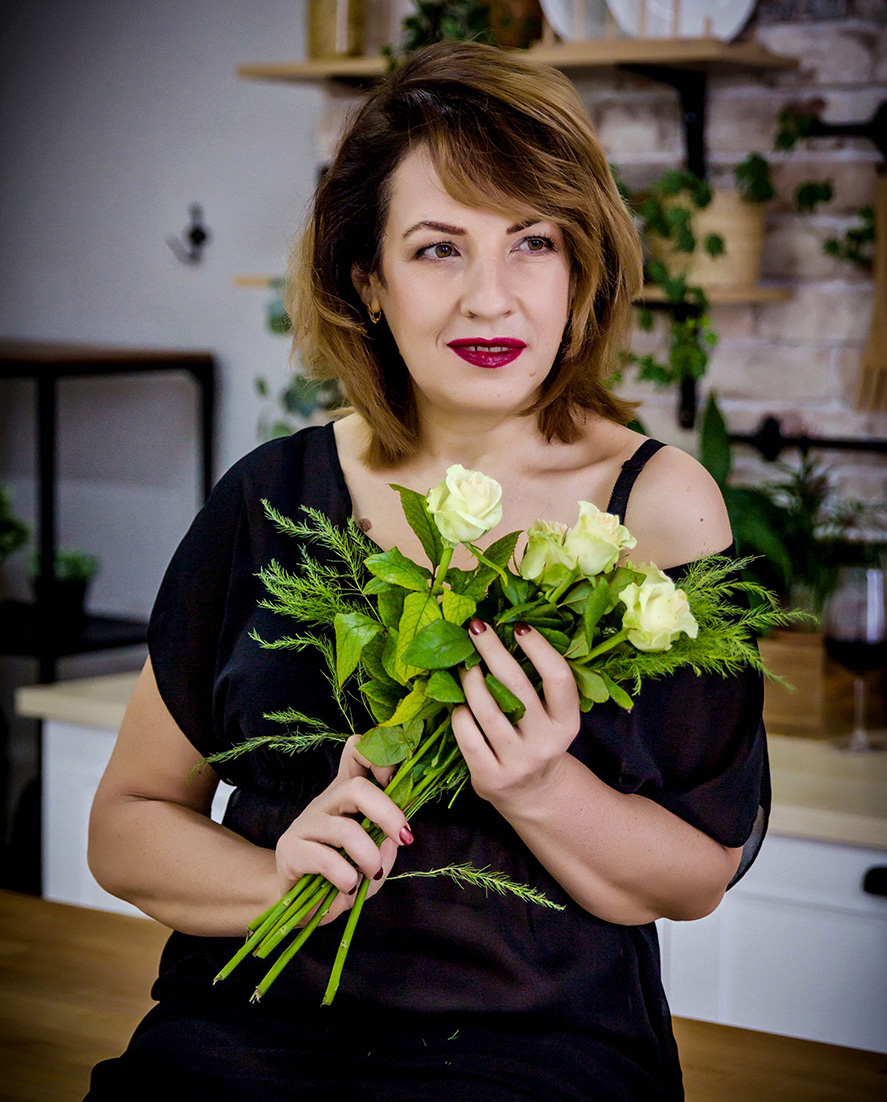 ГАЛИНА ПОПОВА - высококвалифицированный мастер по коррекции фигуры, массажист