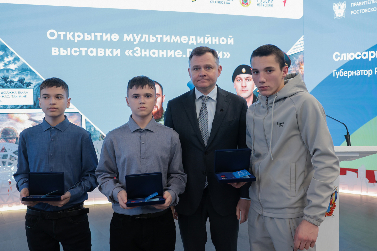 В историческом парке Россия &ndash; моя история начала работу мультимедийная выставка &laquo;Знание.Герои&raquo;