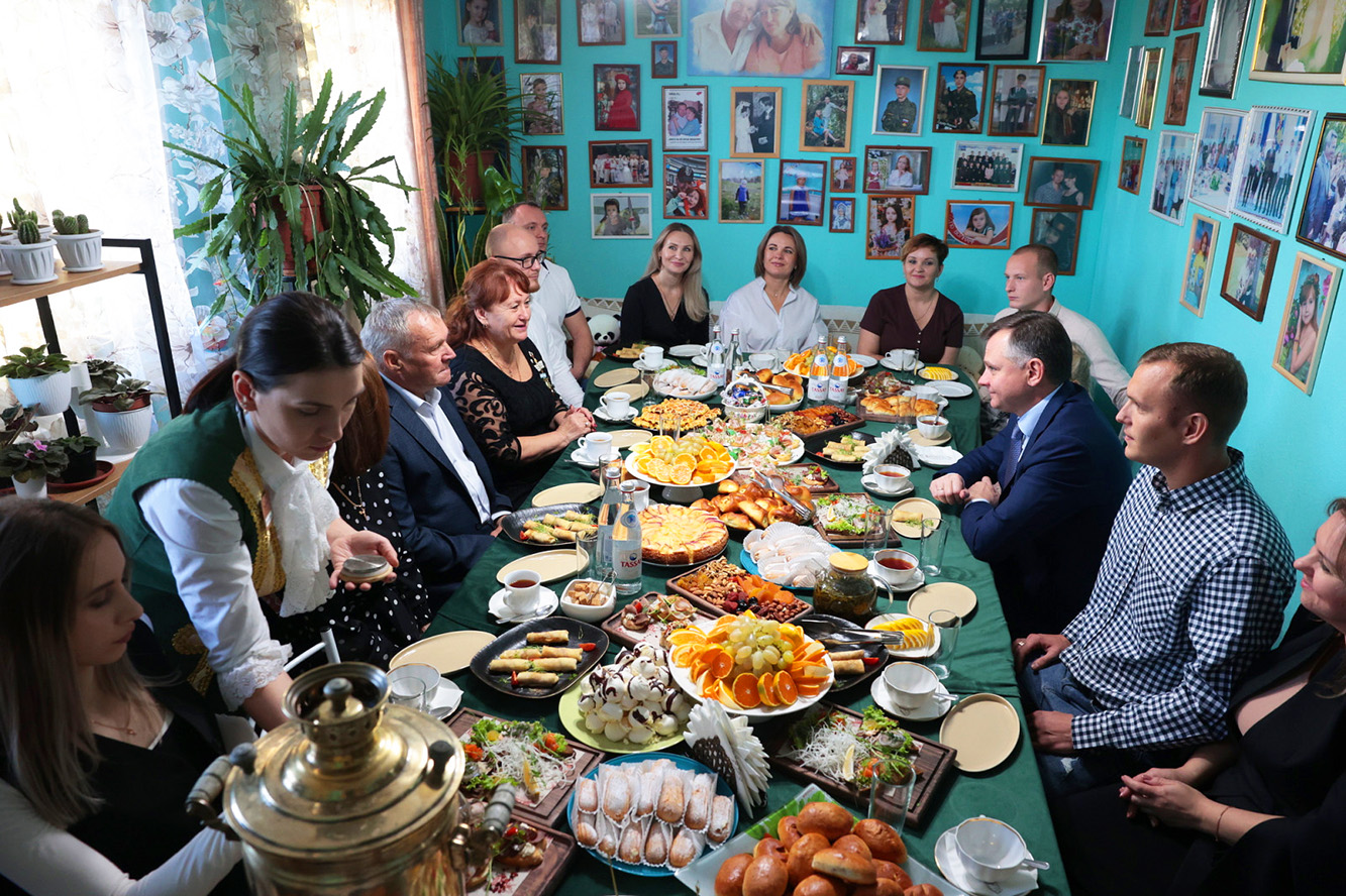 Любовь Короченцева стала третьей женщиной в Ростовской области, удостоенной высокого звания «Мать-героиня»