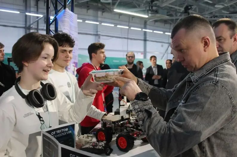 Ростовские школьники стали призерами Всероссийского научного фестиваля &laquo;Научная вселенная первых&raquo; в Перми