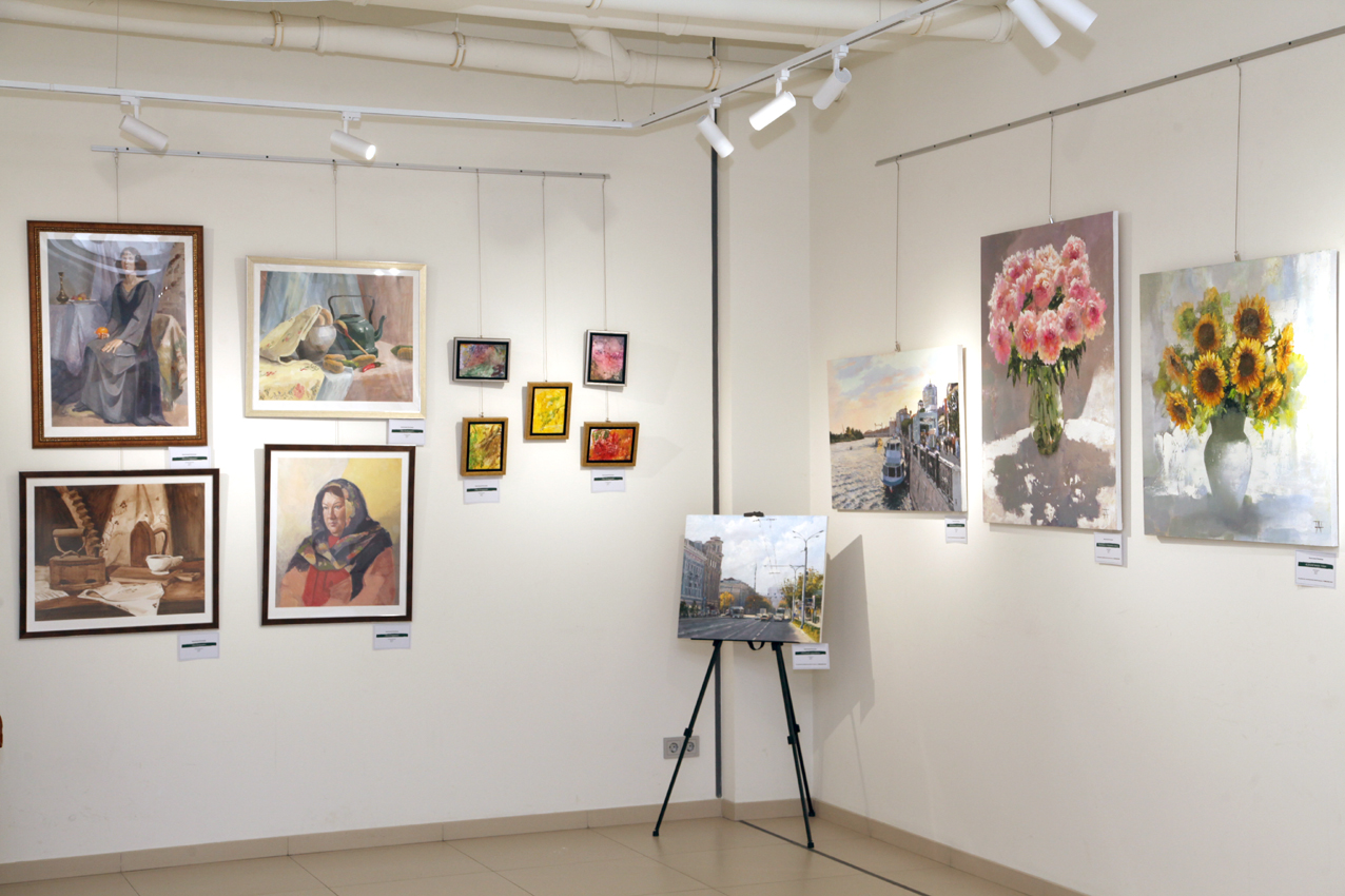 ГОРИЗОНТЫ ПРЕКРАСНОГО. Первая персональная выставка живописных произведений Анастасии Потаповой в ЦИЦ