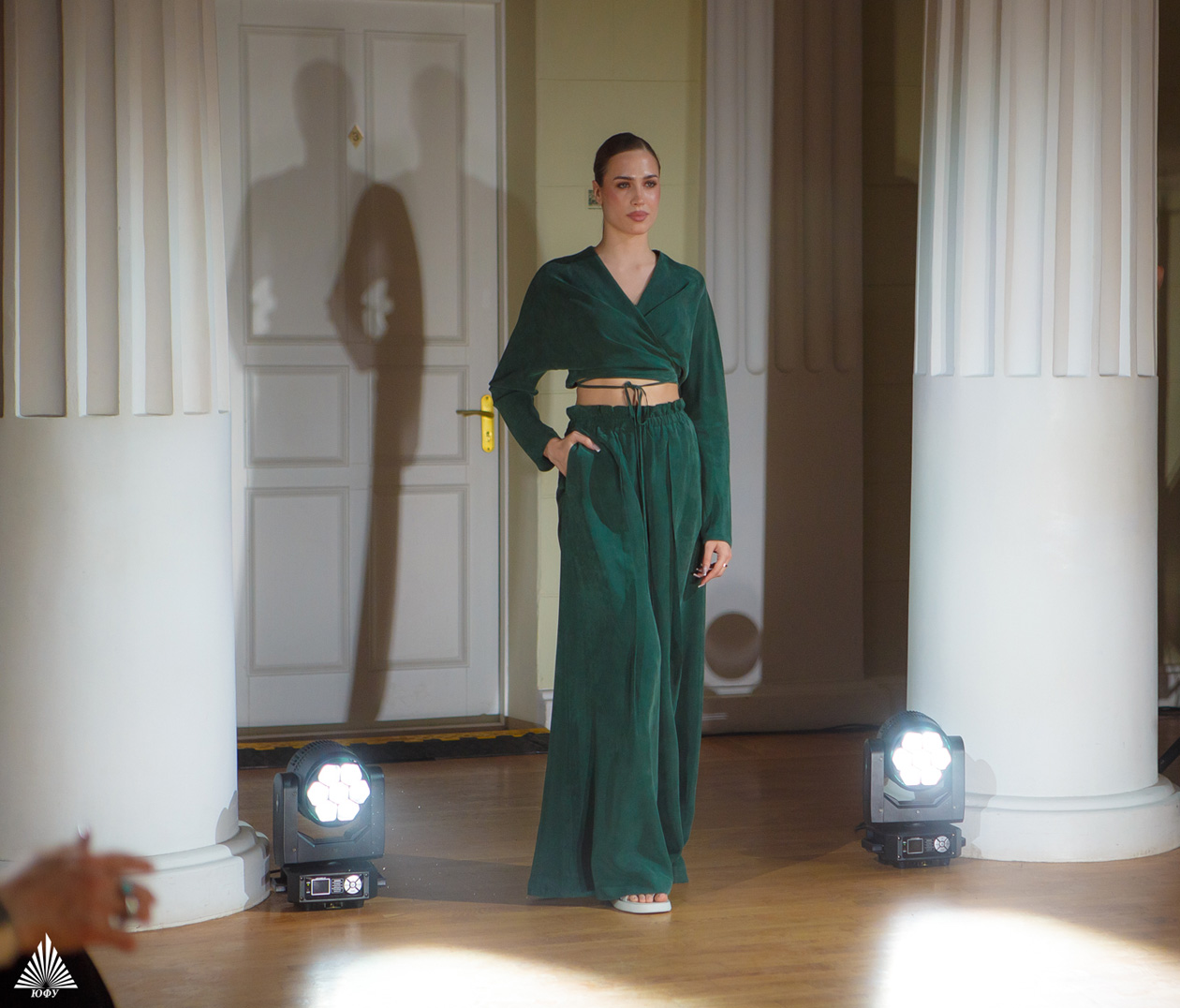 Первый модный показ Южного федерального университета и финал конкурса проектов женской деловой одежды &laquo;Модный ID-код&raquo;