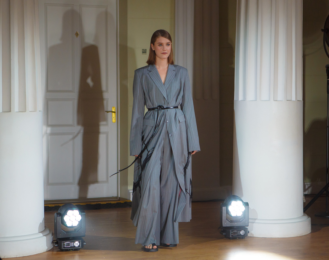 Первый модный показ Южного федерального университета и финал конкурса проектов женской деловой одежды &laquo;Модный ID-код&raquo;