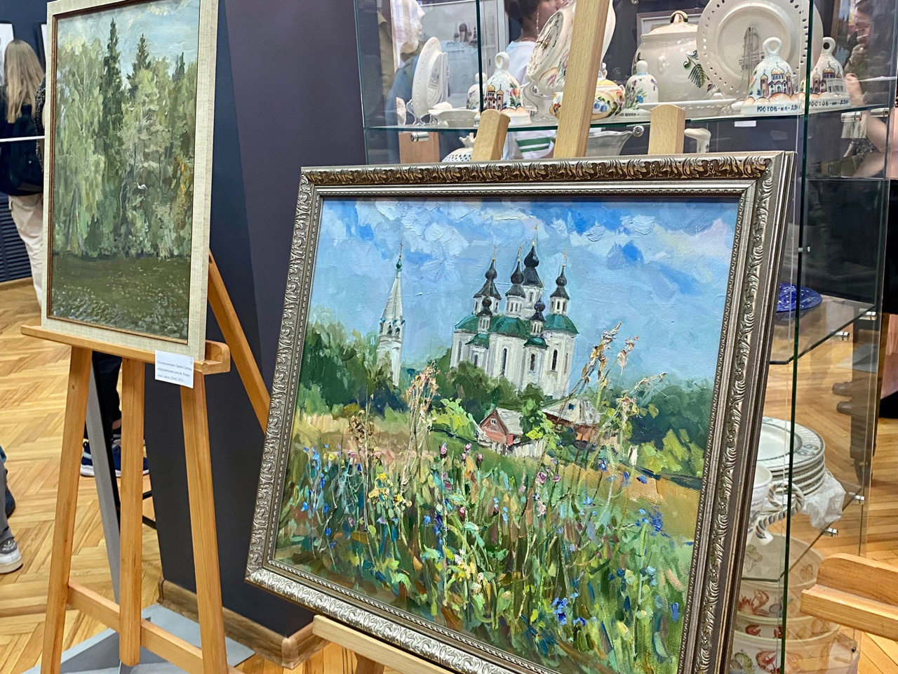 Выставка «Среди своих» – новые члены Союза художников России представили свои лучшие работы