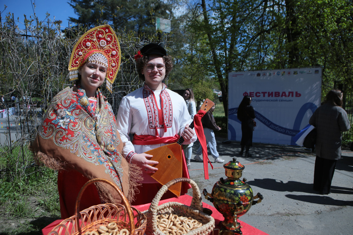 Субботник, экофестиваль и праздник студенческих семей в Ботсаду ЮФУ