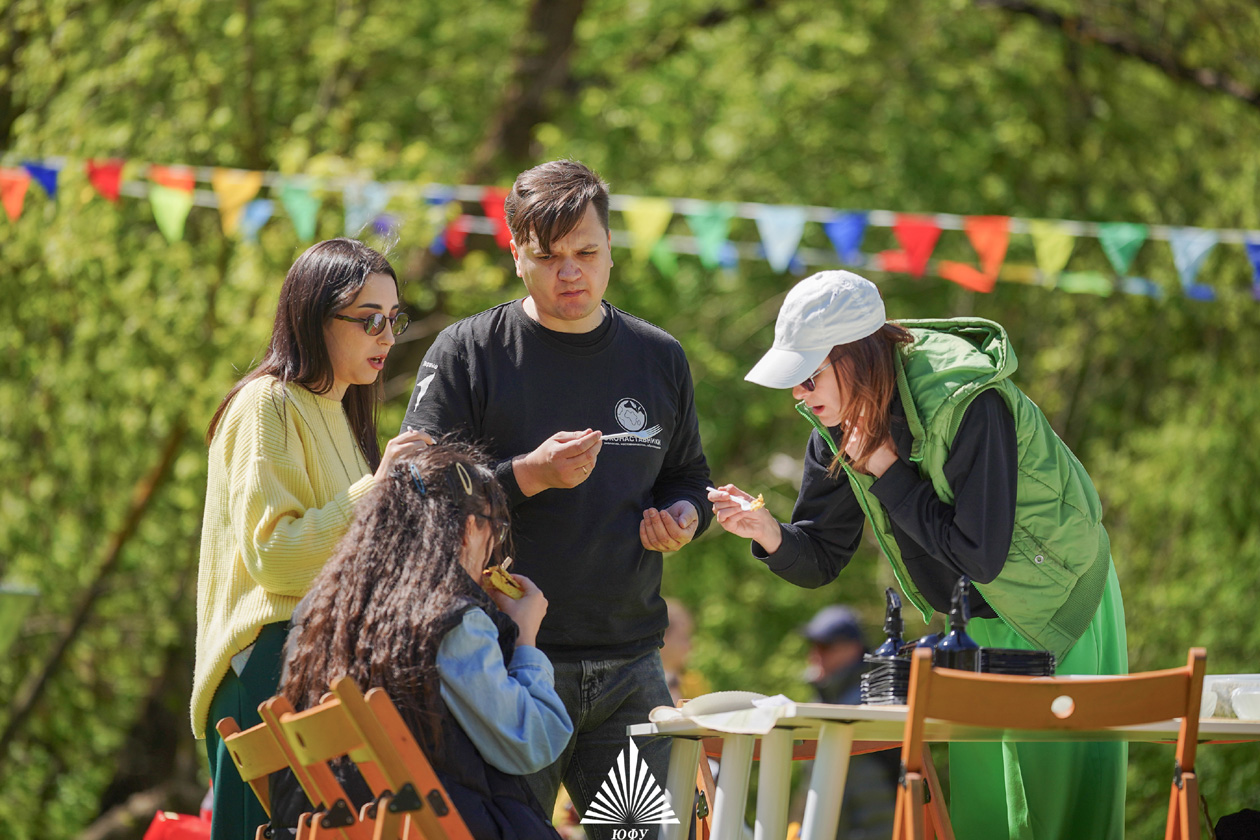 Субботник, экофестиваль и праздник студенческих семей в Ботсаду ЮФУ