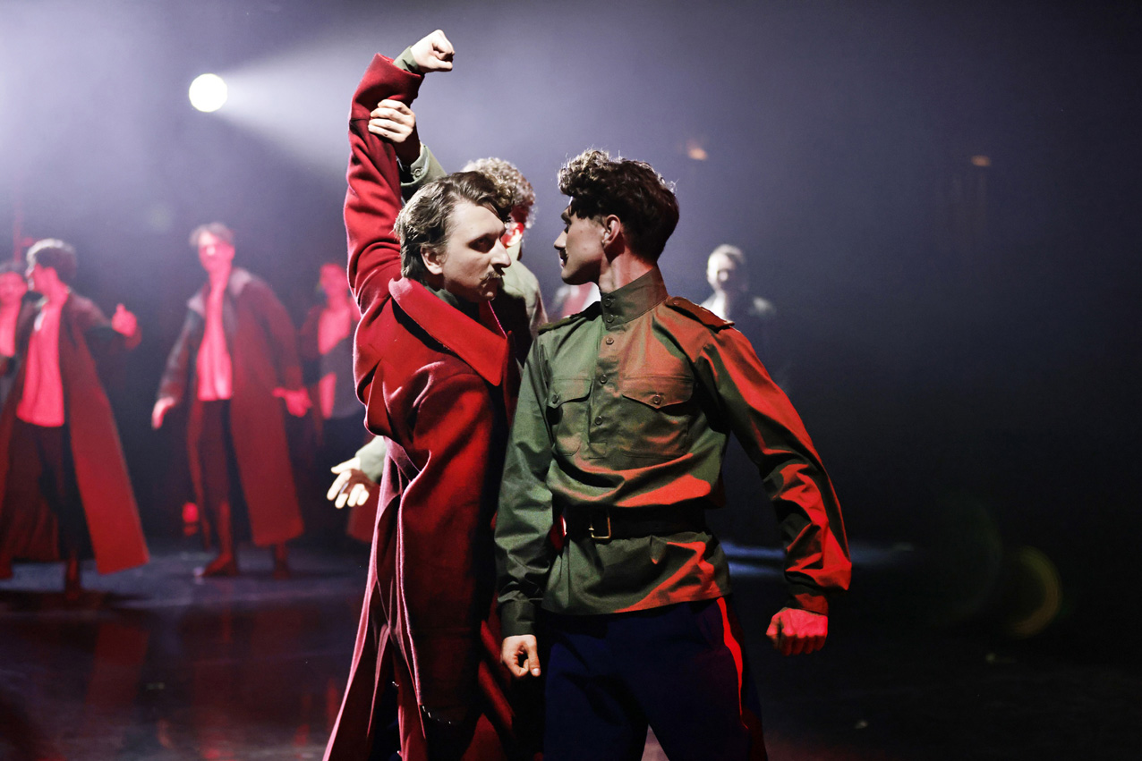 &laquo;В годину смуты и разврата не осудите, братья, брата&hellip;&raquo; Музыкально-хореографическая драма Л. Клиничева &laquo;Тихий Дон. Мелехов&raquo;