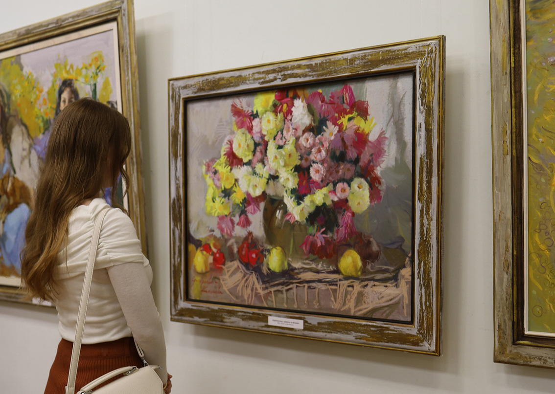 Солнечный Крым приехал в Ростов! В РОМИИ открылась персональная выставка художника Ольги Григорьевой-Климовой