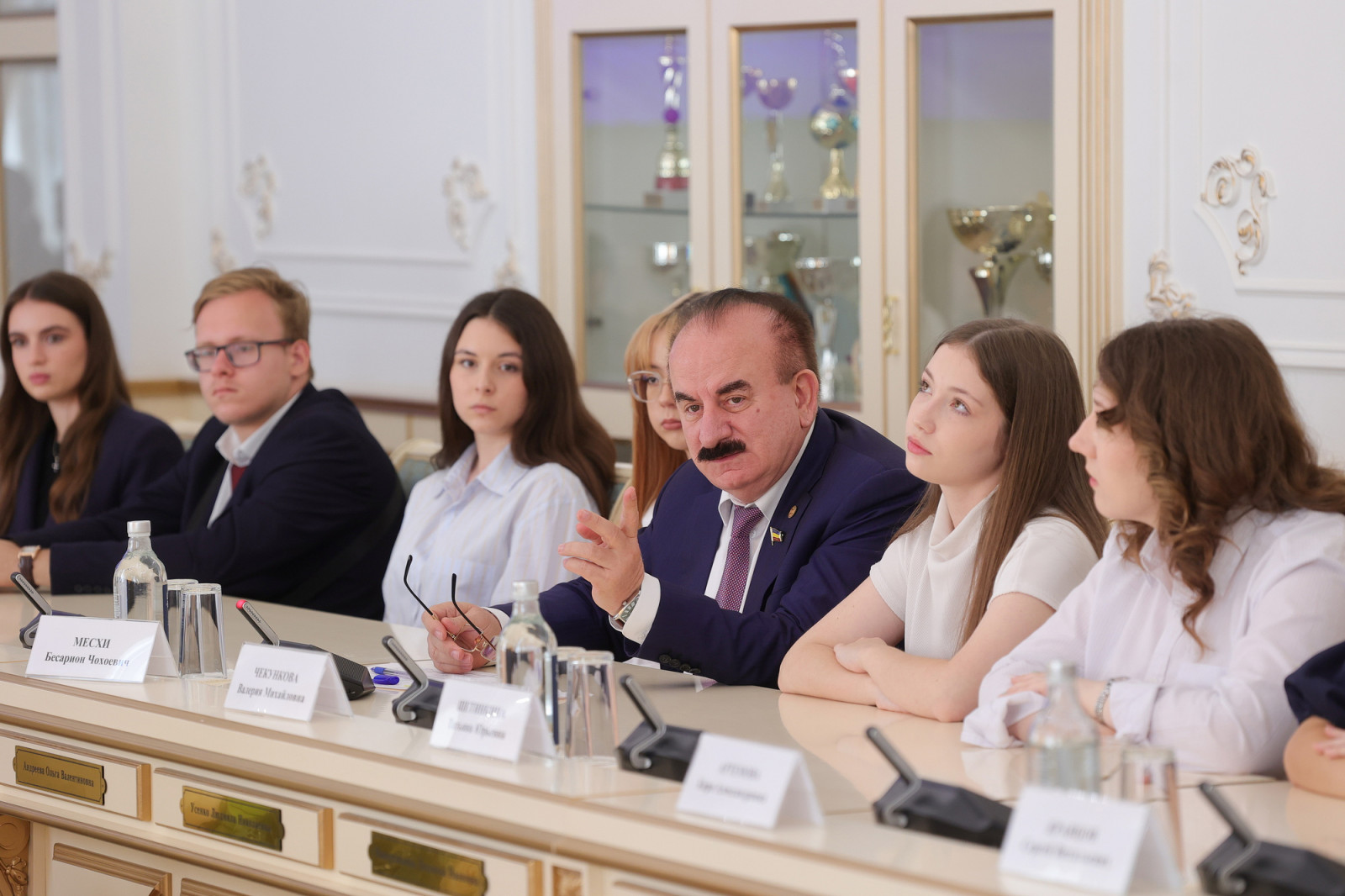 Встреча с донскими выпускниками, показавшими лучшие результаты на ЕГЭ 2026