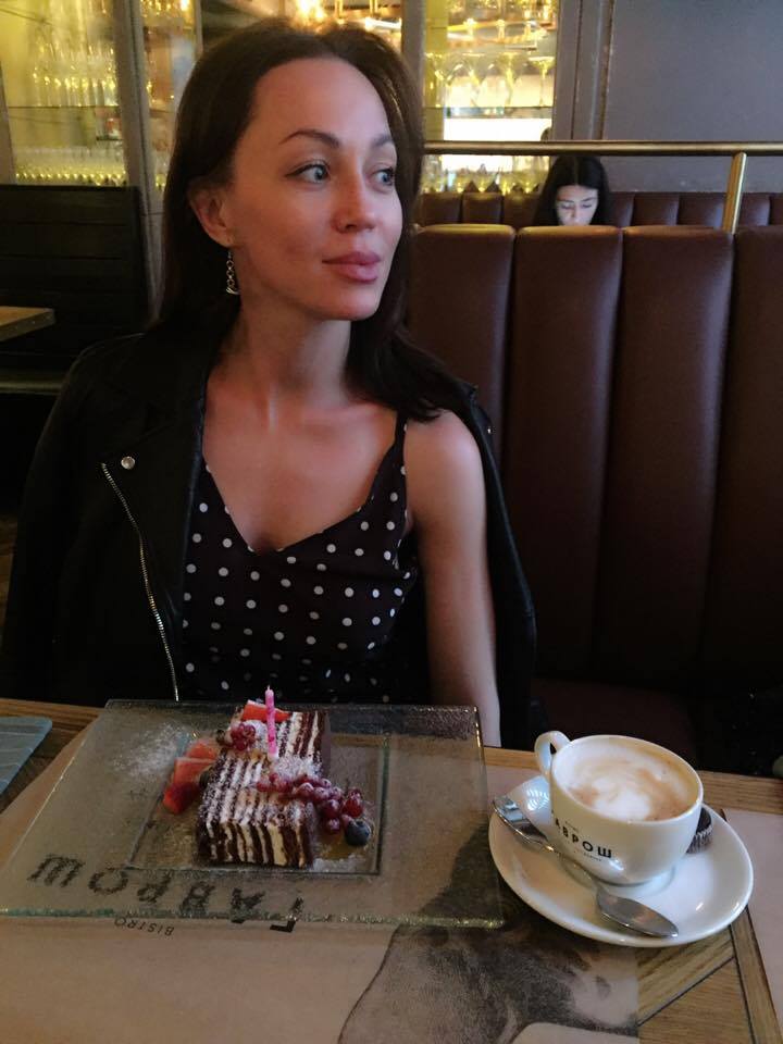 Лана Аленникова, Специалист по работе с нарушениями пищевого поведения.